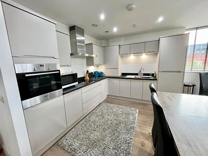 2 Bedroom Apartment To Rent In Hamilton Street, Cardiff, CF11