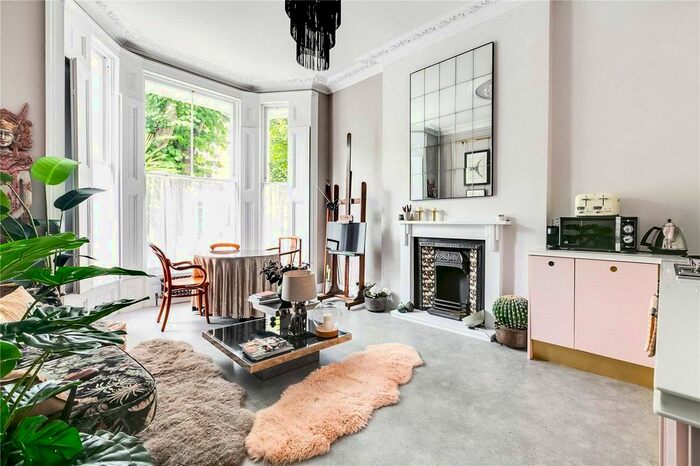 2 Bedroom Flat To Rent In Leamington Road Villas, London, W11