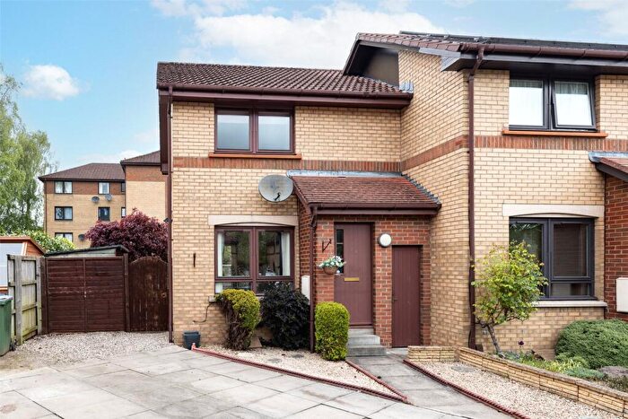 2 Bedroom End Of Terrace House For Sale In Duncansby Way, Perth, PH1