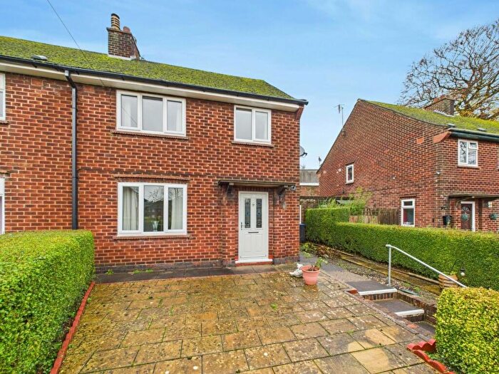 3 Bedroom Semi-Detached House For Sale In Nether Gardens, Wirksworth, DE4