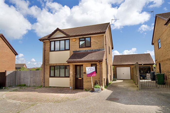 3 Bedroom Detached House For Sale In Primula Close, Weymouth, DT3