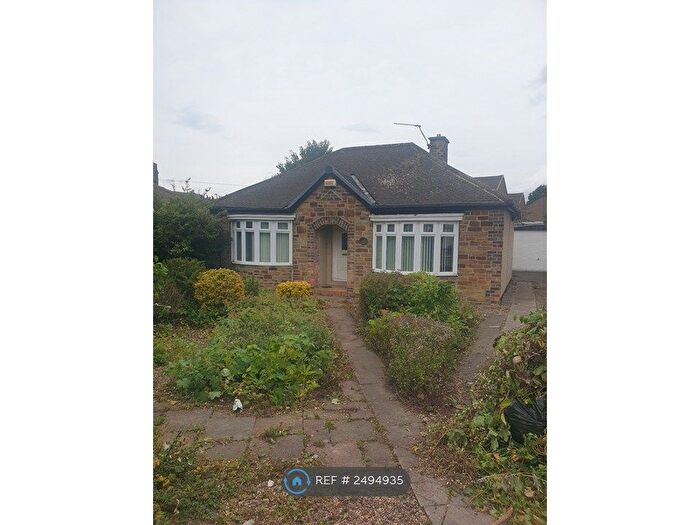 2 Bedroom Bungalow To Rent In Batley, Batley, WF16
