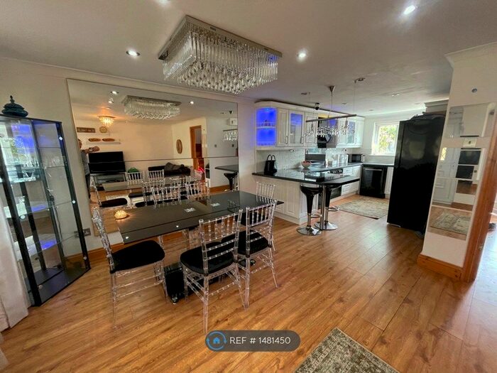 3 Bedroom Terraced House To Rent In Chapel Wood, Llanedeyrn, Cardiff, CF23