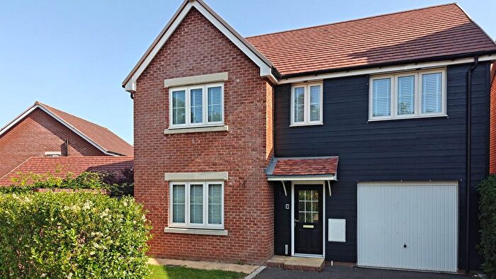 5 Bedroom Detached House For Sale In Wisteria Drive, Forge Wood, Crawley, RH10