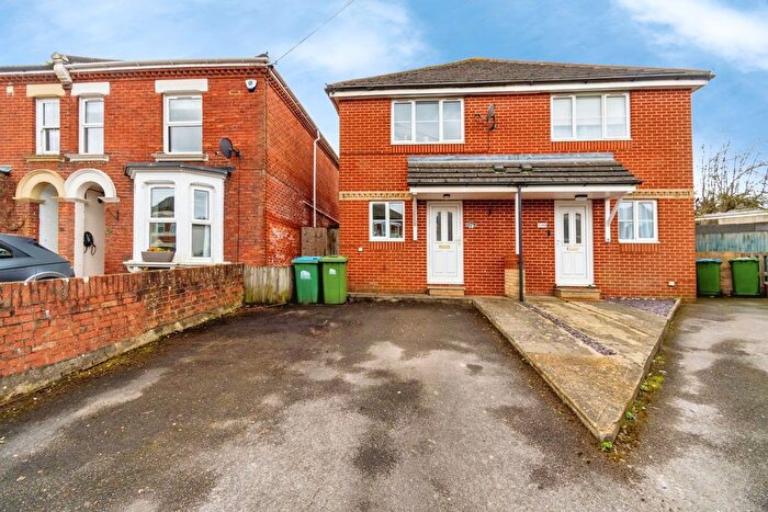 2 Bedroom Semi-Detached House For Sale In Priory Road, Southampton, Hampshire, SO17