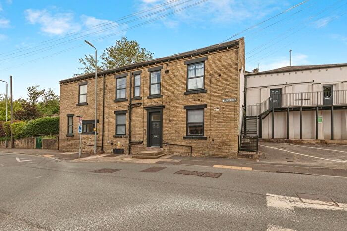 1 Bedroom Apartment For Sale In Bridge End, Brighouse, HD6