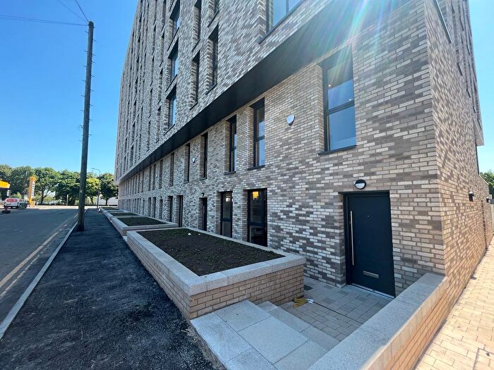 3 Bedroom End Of Terrace House To Rent In Regent Plaza, Duncan Street, Salford, M5