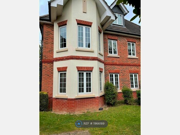 2 Bedroom Flat To Rent In Fernbank Road, Ascot, SL5