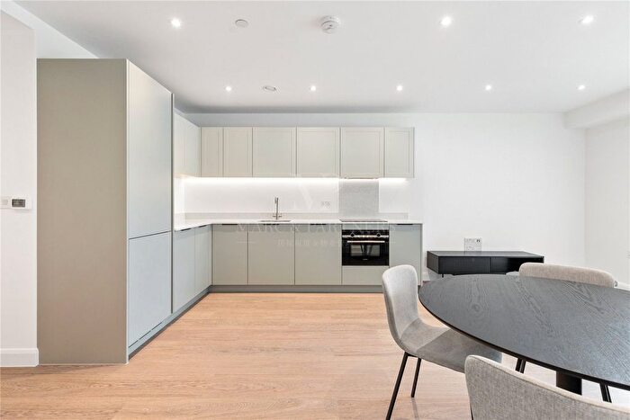 1 Bedroom Flat To Rent In Ellipse House, Royal Eden Docks, London, E16