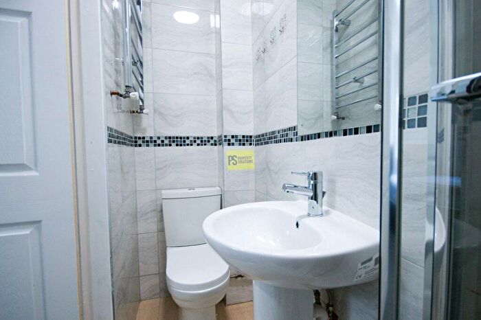 1 Bedroom Terraced House To Rent In Dawlish Road, Selly Oak, Birmingham, B29