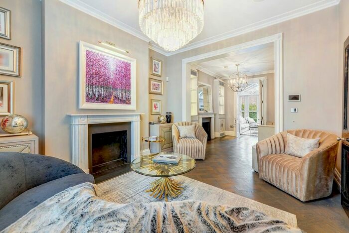 4 Bedroom Terraced House To Rent In Cliveden Place, Belgravia, London, SW1W