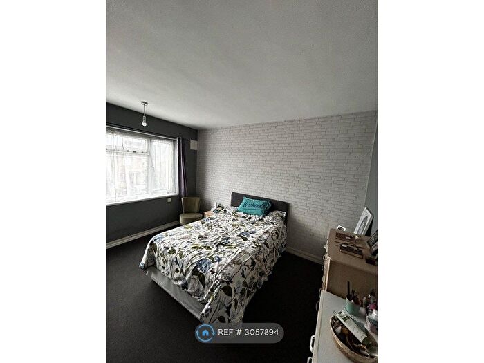 1 Bedroom Flat To Rent In Nottingham, Nottingham, NG11