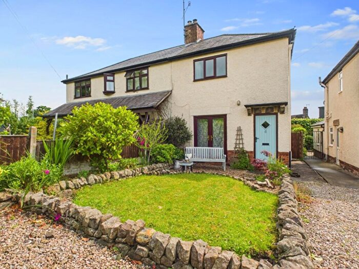 2 Bedroom Cottage For Sale In Pocknedge Lane, Holymoorside, Chesterfield, S42