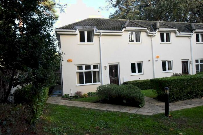 2 Bedroom End Of Terrace House To Rent In Christchurch Road, Bournemouth, BH1