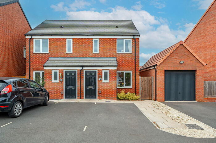 2 Bedroom Semi-Detached House For Sale In Leveret Way, East Leake, LE12