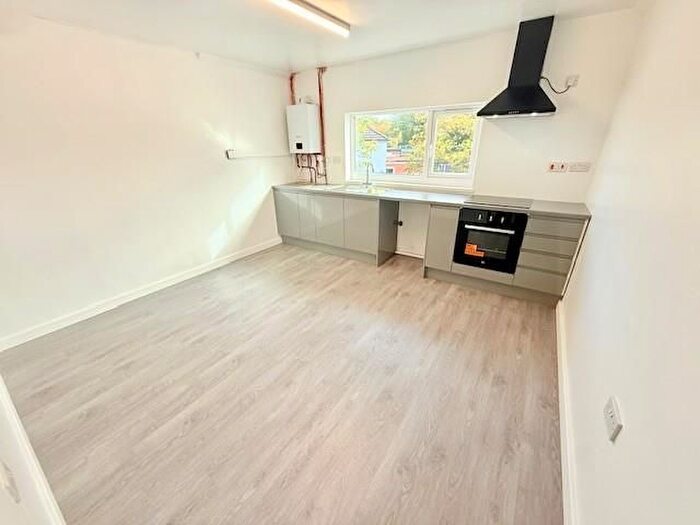 2 Bedroom Flat To Rent In Marsh Lane, Birmingham, B23