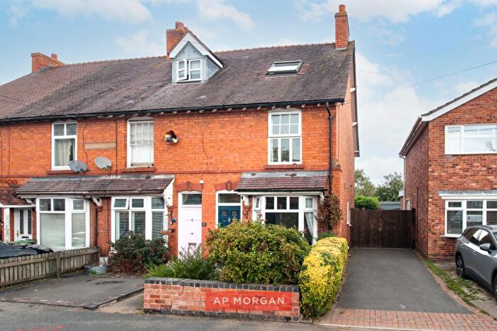 3 Bedroom End Of Terrace House For Sale In Churchfields Road, Bromsgrove, Worcestershire, B61