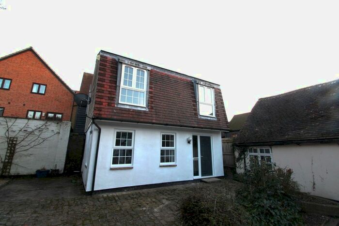 1 Bedroom Detached House To Rent In Hitchin Street, Baldock, SG7