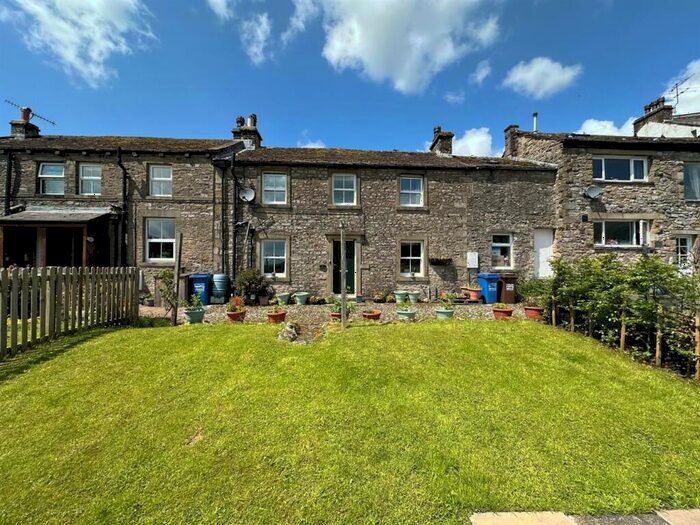 3 Bedroom Terraced House For Sale In Kettlewell, Skipton, BD23