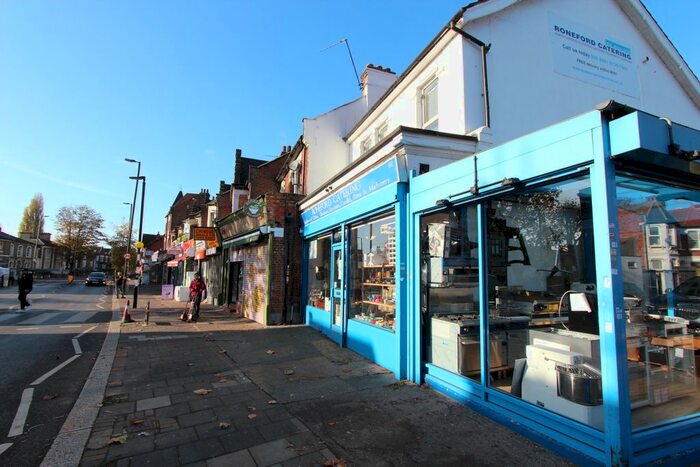 Studio To Rent In Philip Lane, London N15