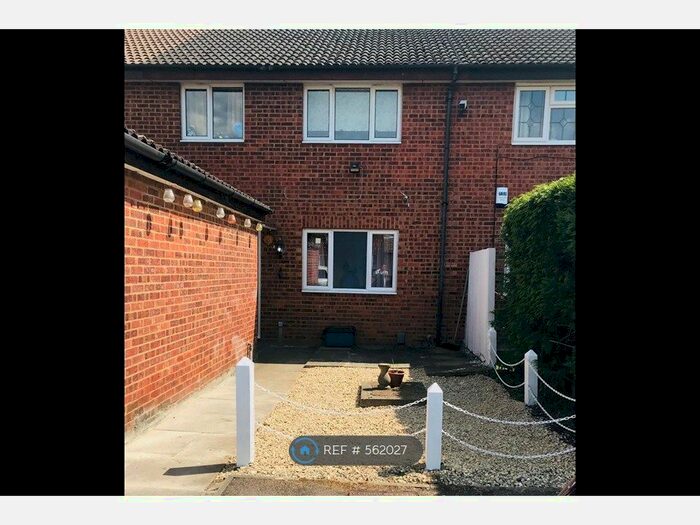 3 Bedroom Terraced House To Rent In Tudor Court, Borehamwood, WD6