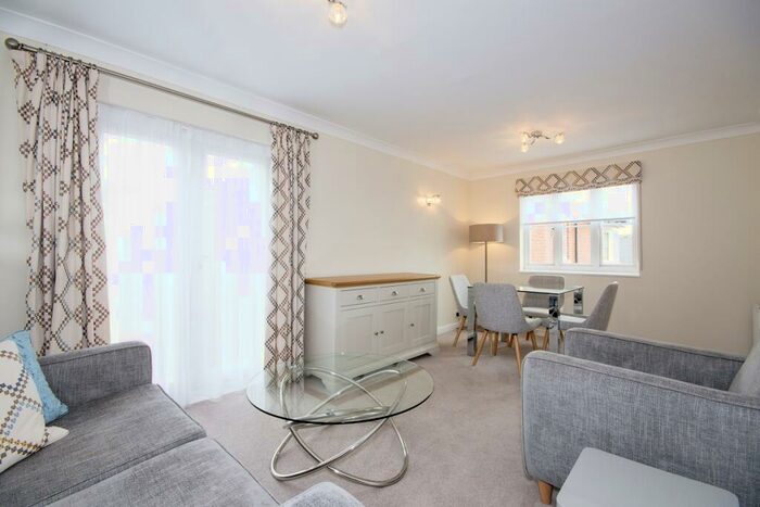 2 Bedroom Apartment To Rent In St Thomas Mews, Oxford, OX1