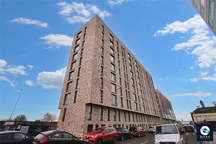 3 Bedroom Property For Sale In Regent Plaza, Block B, Oldfield Rd, Salford, Greater Manchester, M5