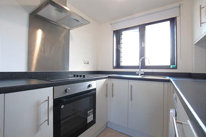 Studio To Rent In Braybourne Drive, Isleworth, TW7