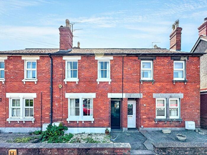 3 Bedroom Terraced House For Sale In Avon Road, Devizes, Wiltshire, SN10