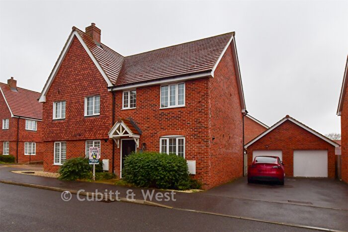 3 Bedroom Semi-Detached House For Sale In Daffodil Crescent, Crawley, West Sussex, RH10