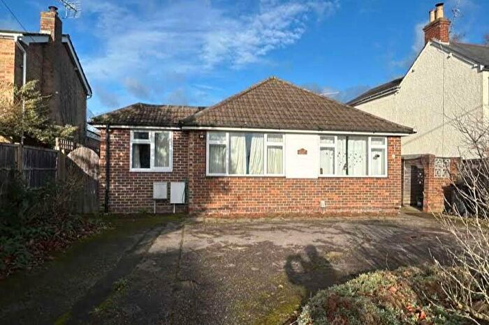 4 Bedroom Bungalow To Rent In West End, GU24
