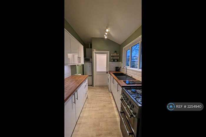 2 Bedroom Flat To Rent In Cranbrook Road, Bristol, BS6