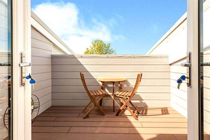 1 Bedroom Flat For Sale In Lower Road, Garsington, Oxford, OX44