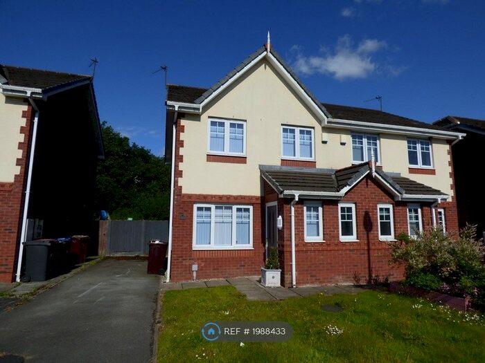 3 Bedroom Semi-Detached House To Rent In Huyton, Liverpool, L36