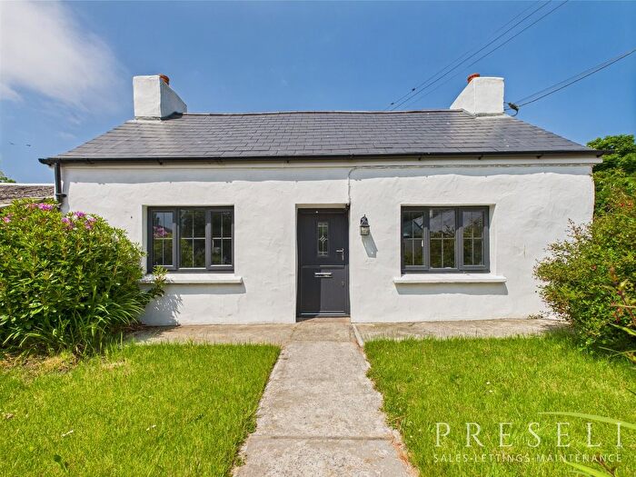 2 Bedroom Cottage To Rent In St. Nicholas, Goodwick, SA64