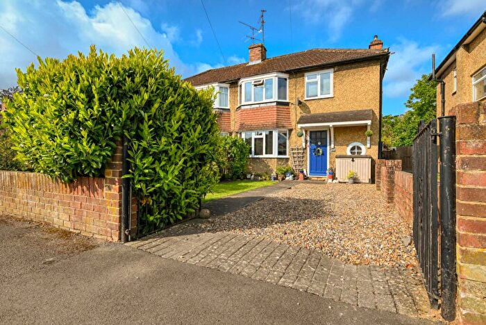3 Bedroom Semi Detached House For Sale In Chiltern Road, Caversham, RG4