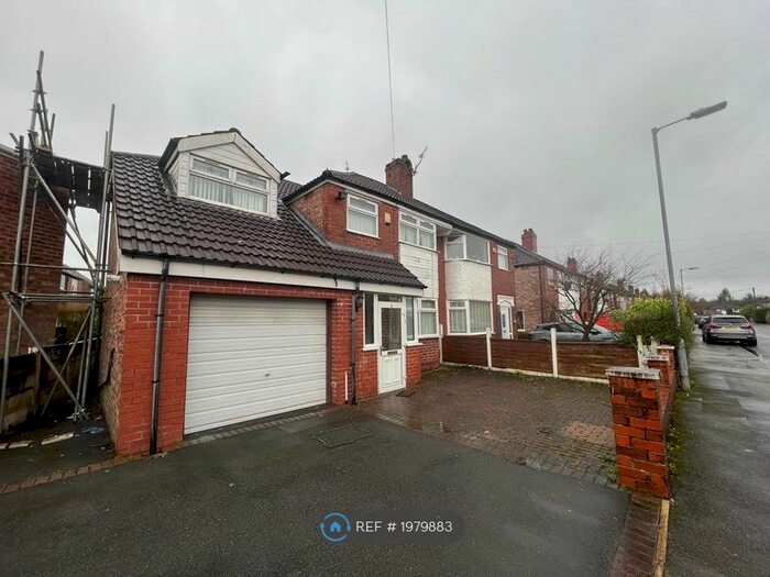 5 Bedroom Semi-Detached House To Rent In Tanfield Road, Manchester, M20