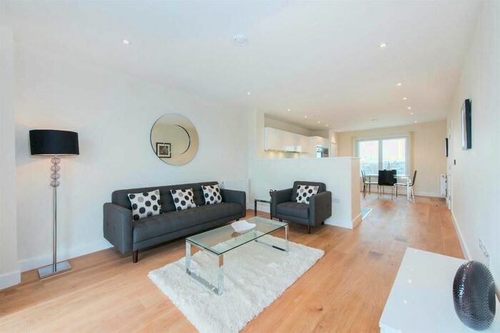 2 Bedroom Flat To Rent In Greenwich Millennium Village, Peartree Way, Greenwich, London, SE10