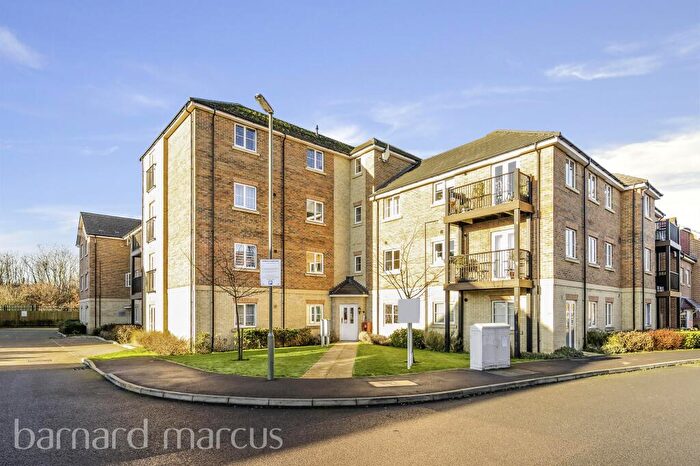 2 Bedroom Apartment To Rent In Winter Close, Epsom, KT17
