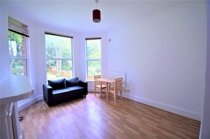 Studio To Rent In Avenue Road, Highgate, London, N6