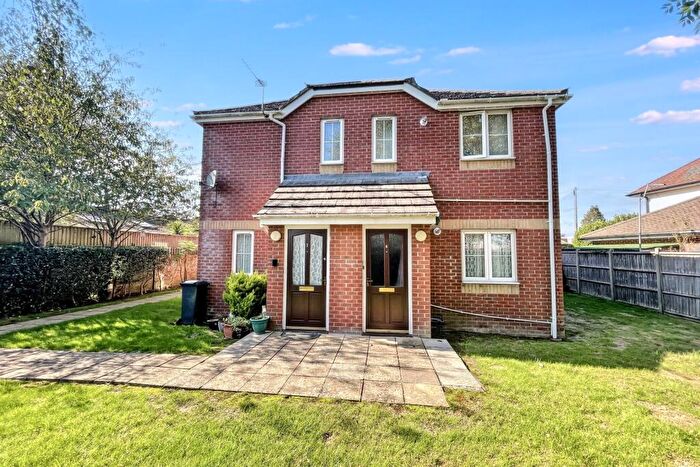 2 Bedroom Flat For Sale In Kinson, BH11