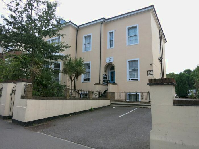 1 Bedroom Flat To Rent In St Marks Hill, Surbiton, KT6