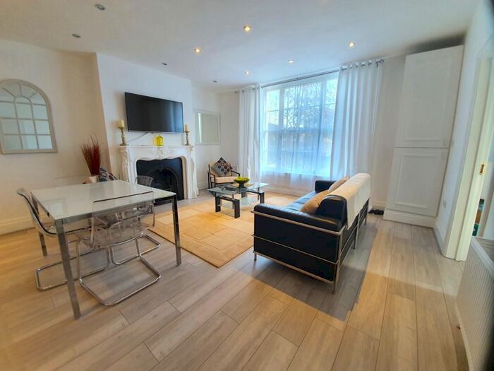 2 Bedroom Flat To Rent In (Hd Video) York Grove, Peckham, London, SE15