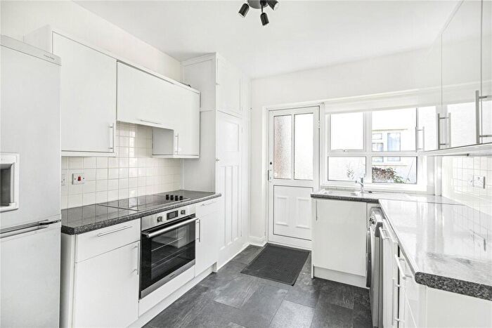 2 Bedroom Apartment To Rent In Banbury Road, North Oxford, OX2