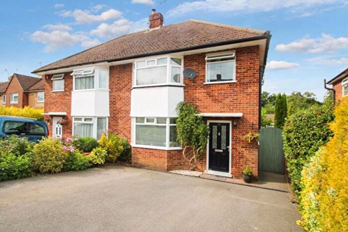 3 Bedroom Semi Detached House For Sale In Tyzack Road, High Wycombe, HP13