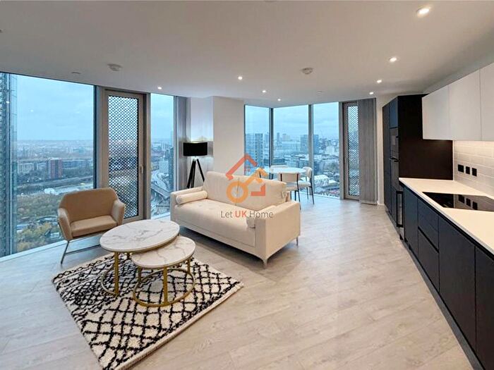 2 Bedroom Flat To Rent In Vista River Tower, Trinity Way, Manchester, M3