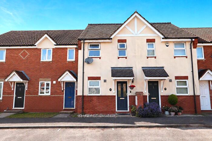 2 Bedroom Terraced House For Sale In Quendell Walk, Hemel Hempstead, Hertfordshire, HP2