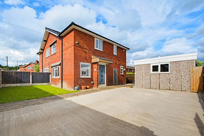 4 Bedroom Semi-Detached House For Sale In Blands Avenue, Allerton Bywater, Castleford, West Yorkshire, WF10