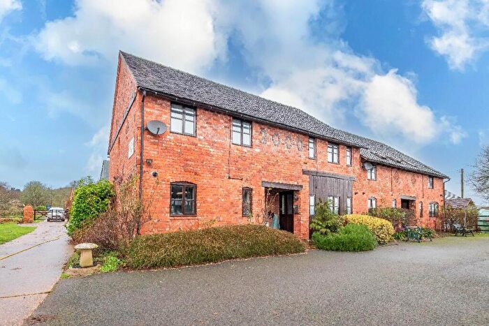 2 Bedroom Cottage To Rent In Oxstalls Cottages, Warwick Road, Stratford-upon-Avon, CV37