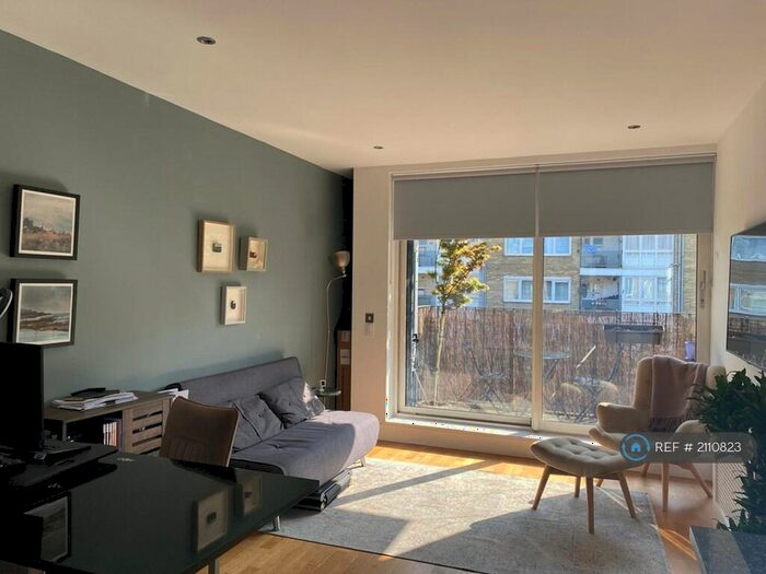 1 Bedroom Flat To Rent In Hamond Square, London, N1